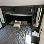 Bedroom (Black Label) May Show Optional Features. Features and Options Subject to Change Without Notice.