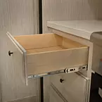 Drawer Guide May Show Optional Features. Features and Options Subject to Change Without Notice.