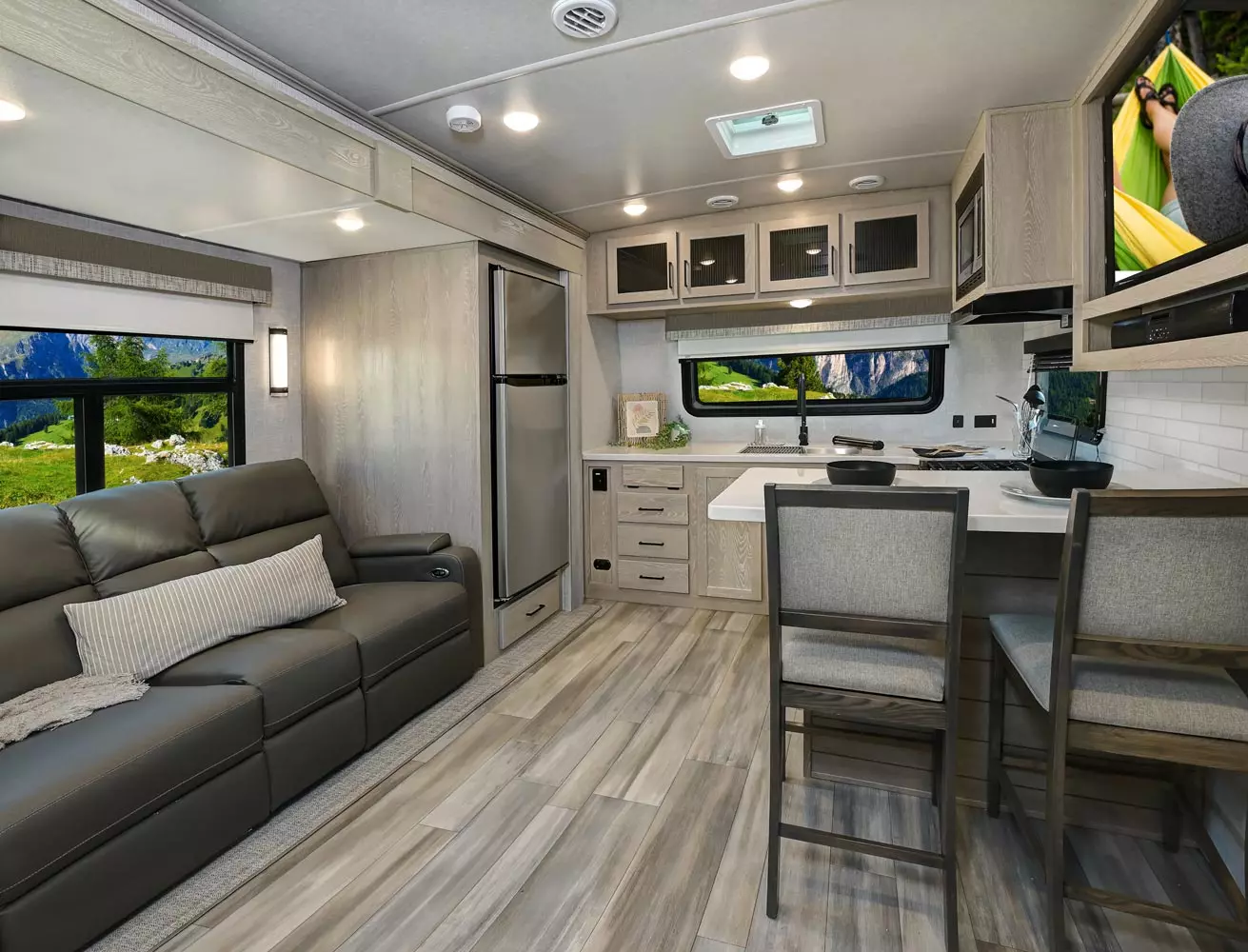 Flagstaff Classic Travel Trailers Gallery Image