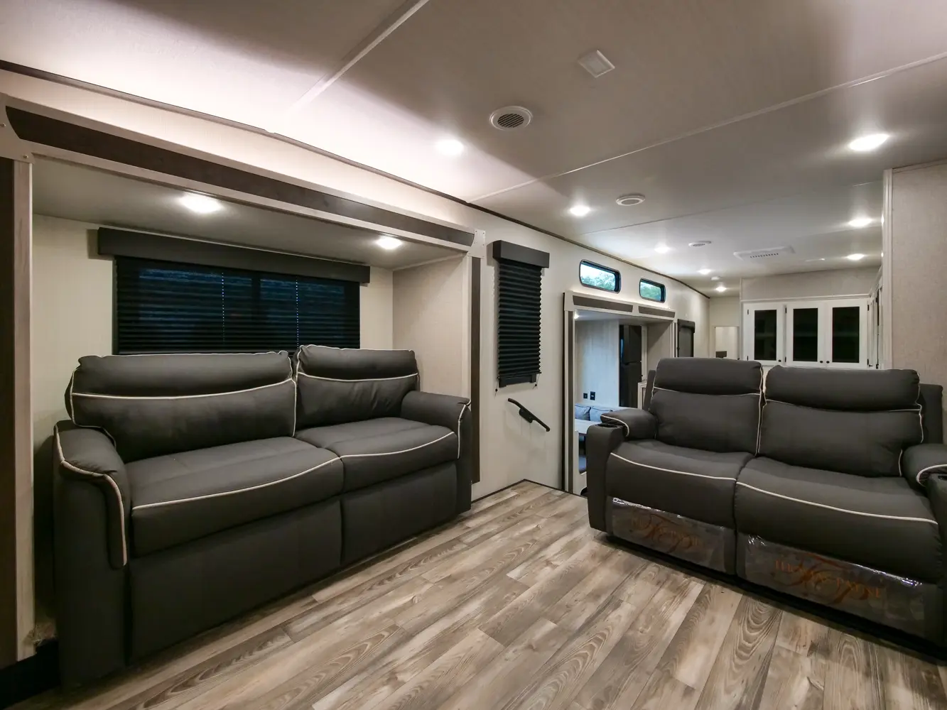 Wildcat Fifth Wheels 35FL - Forest River RV