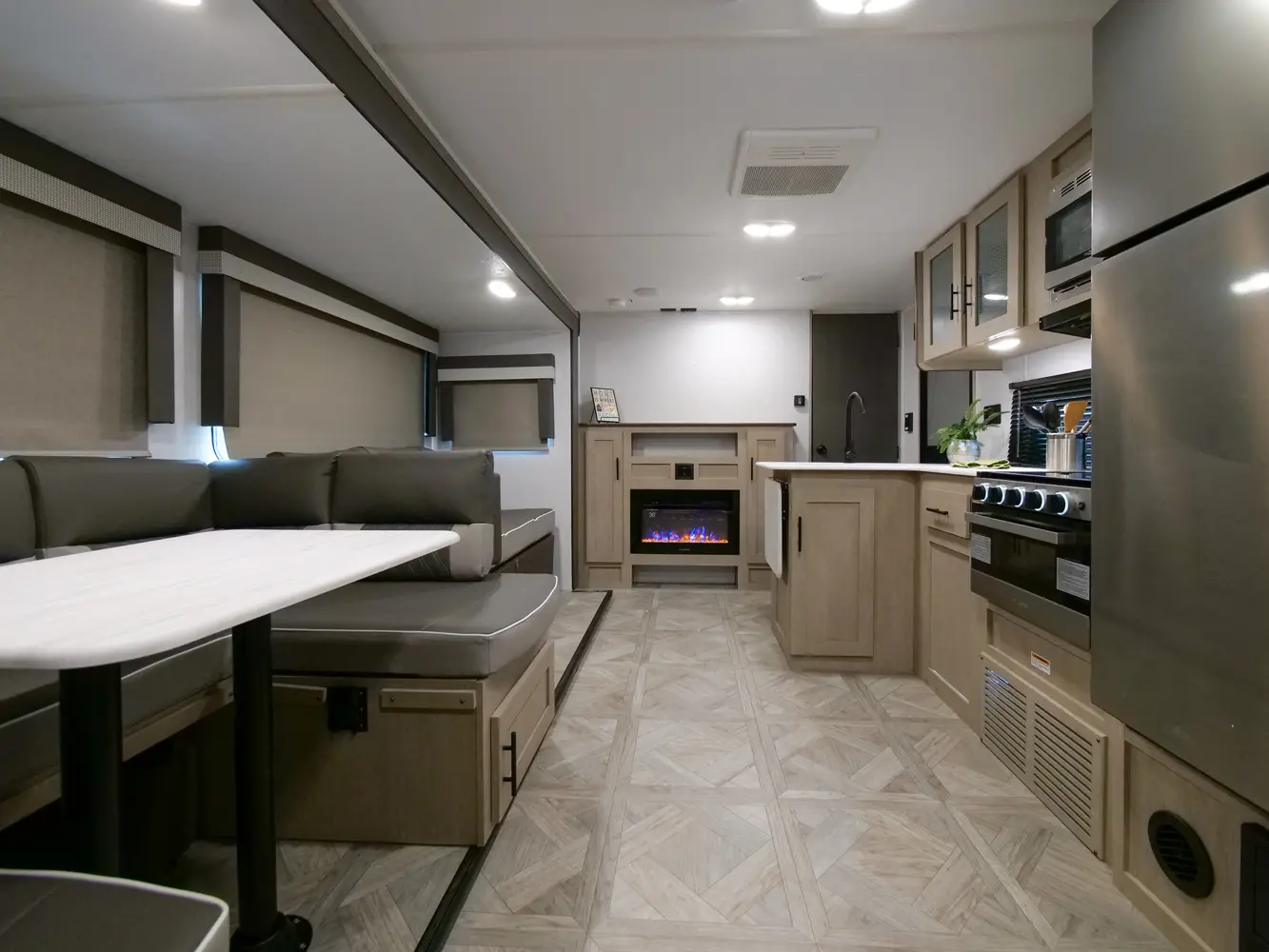 Wildwood X-Lite Northwest 263BHXL Floorplan - Forest River RV