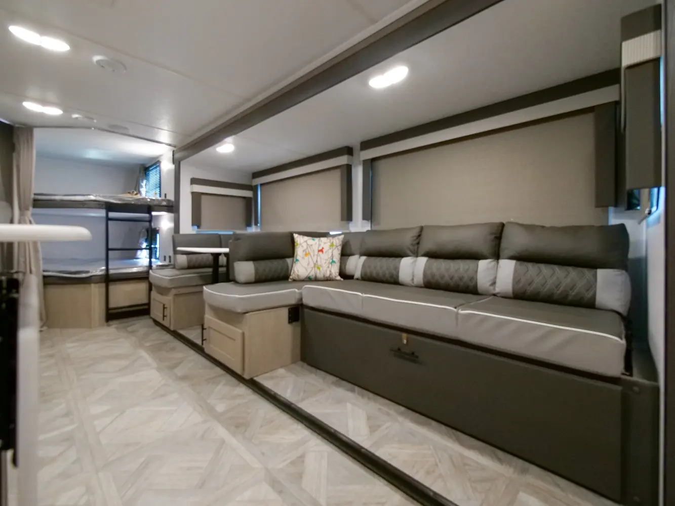 Wildwood X-Lite Northwest 263BHXL Floorplan - Forest River RV