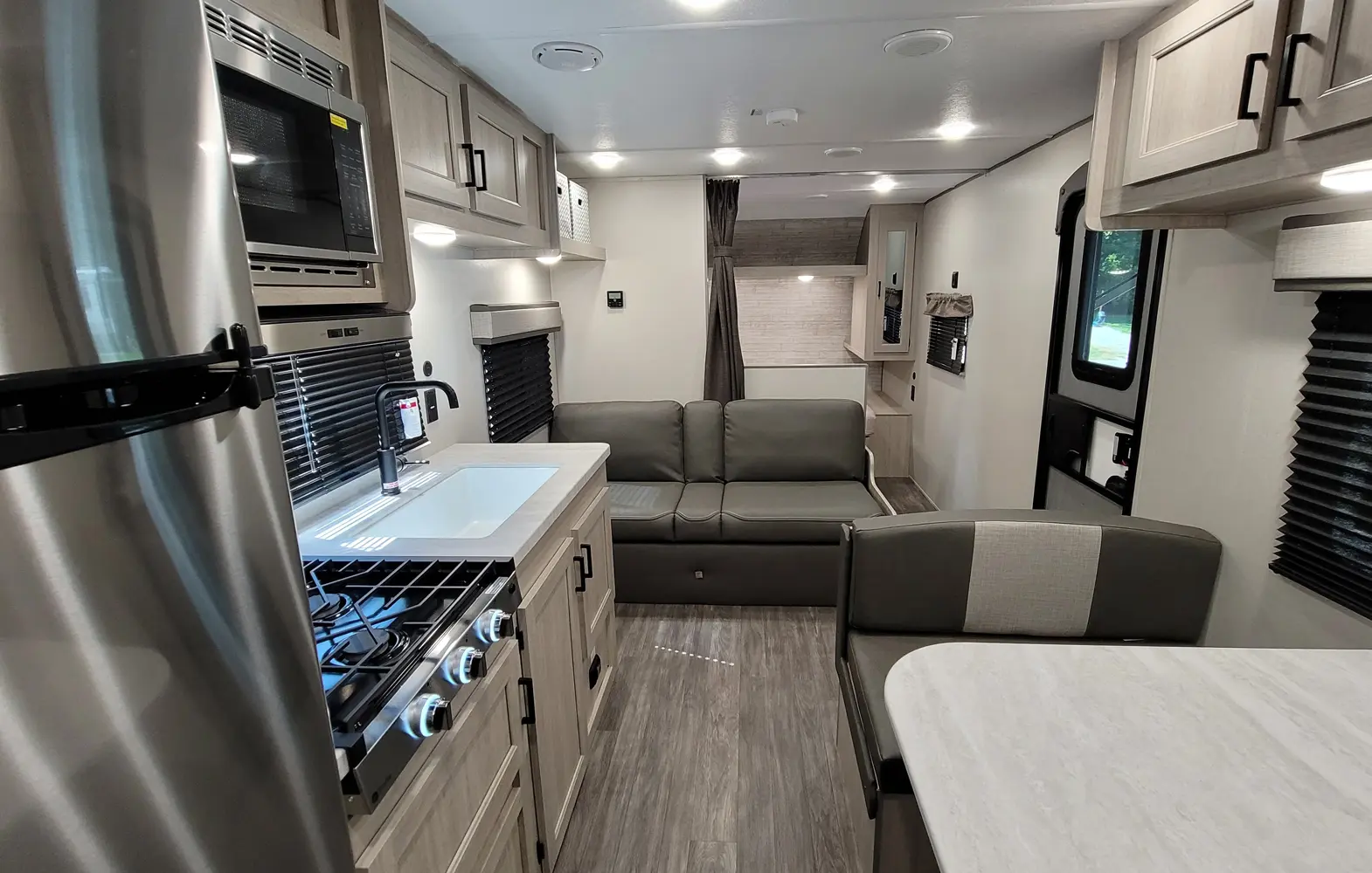 Aurora 26BH Floorplan - Forest River RV