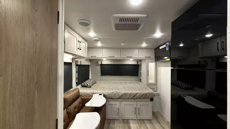 NB18.0 Floorplan Main Room