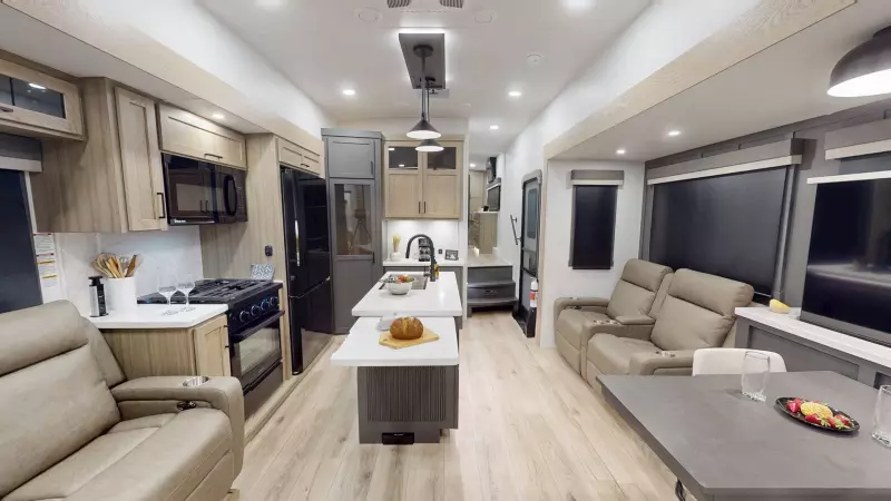 Rockwood Signature Fifth Wheels Main Room